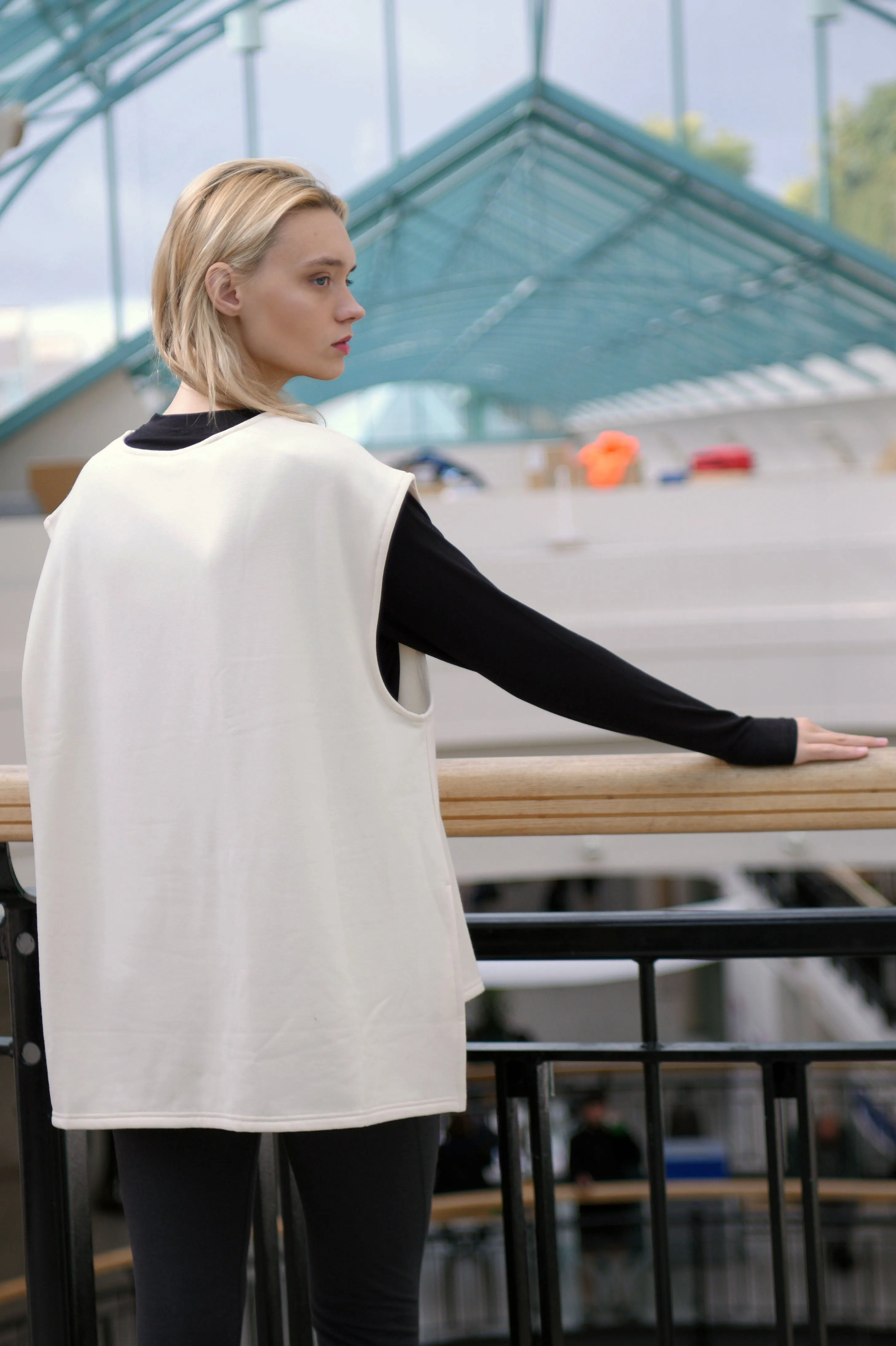 CASS BAMBOO-BLEND FLEECE VEST (Final Sale)