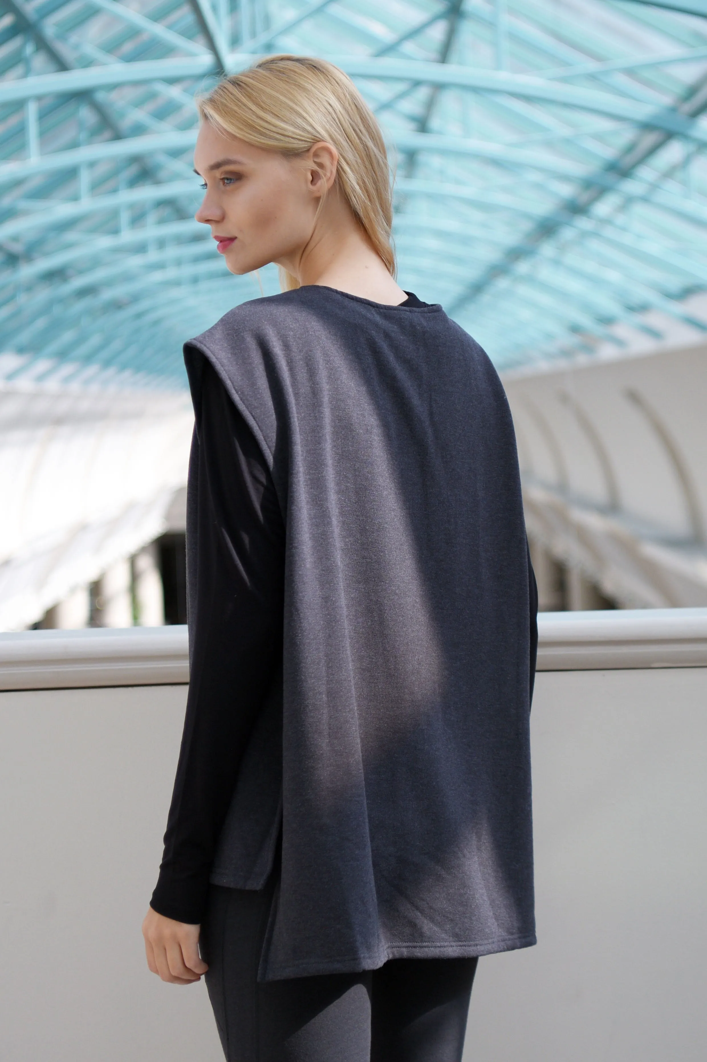CASS BAMBOO-BLEND FLEECE VEST (Final Sale)