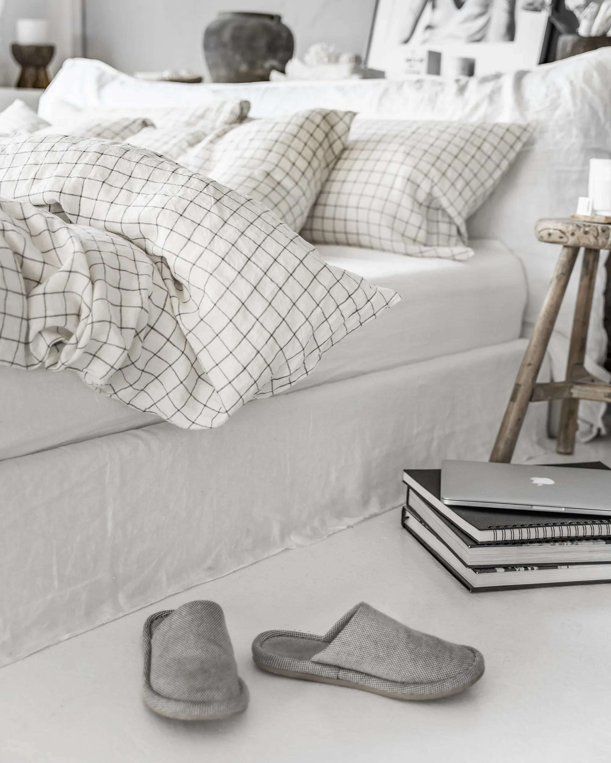 Charcoal grid linen duvet cover