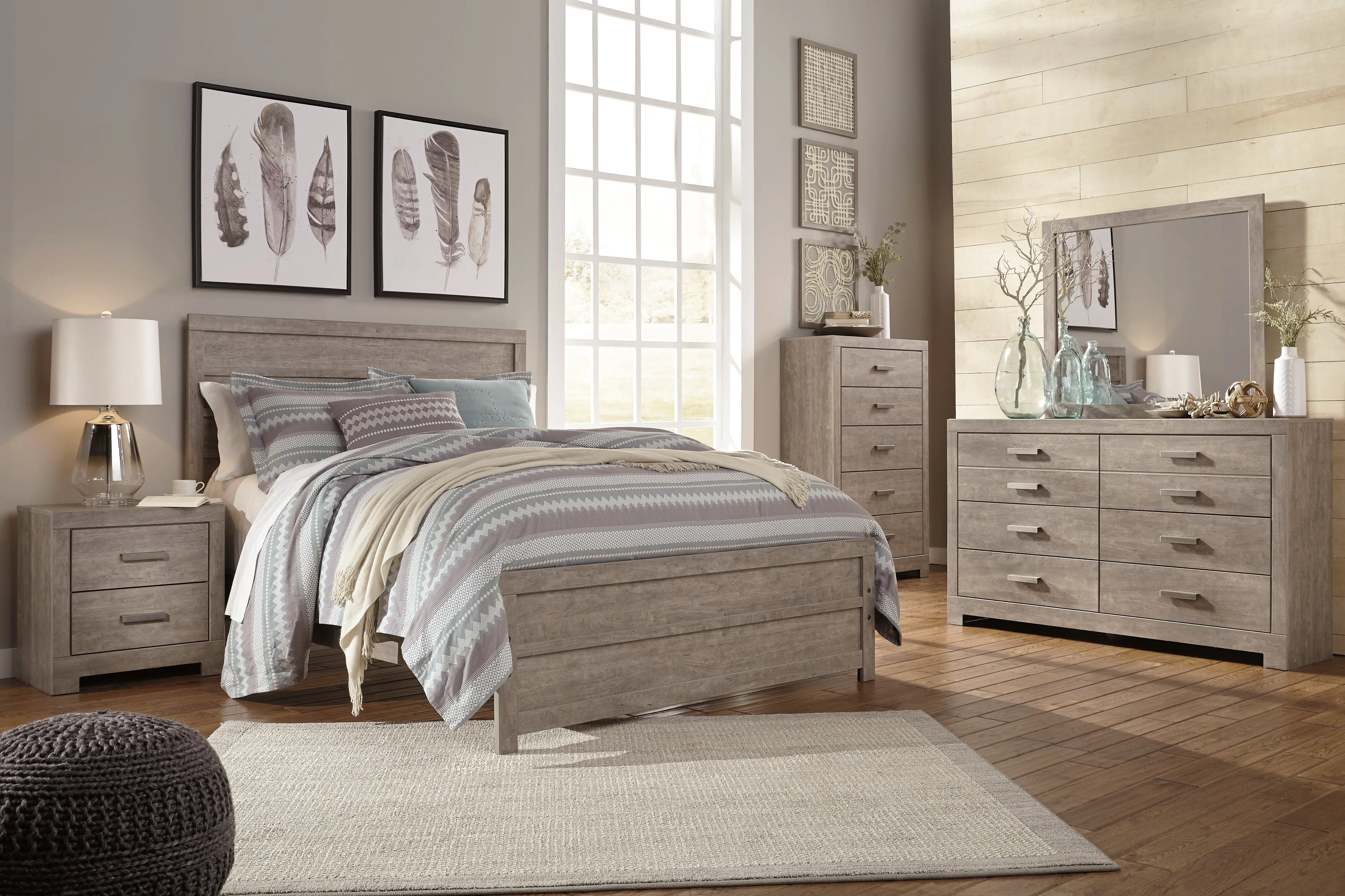Culverbach Queen Panel Bed with Mirrored Dresser and Chest in Gray
