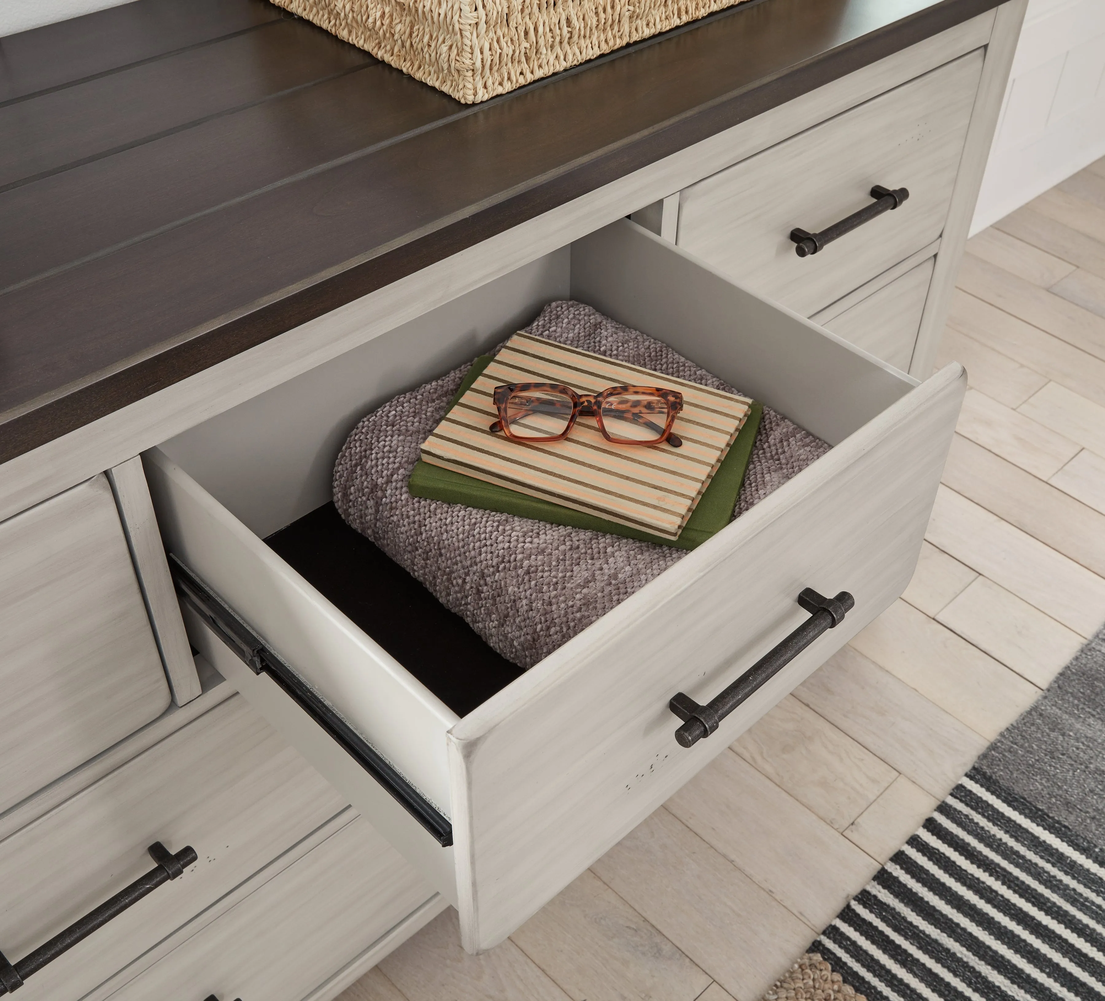 Darborn King Panel Bed with Mirrored Dresser in Gray/Brown