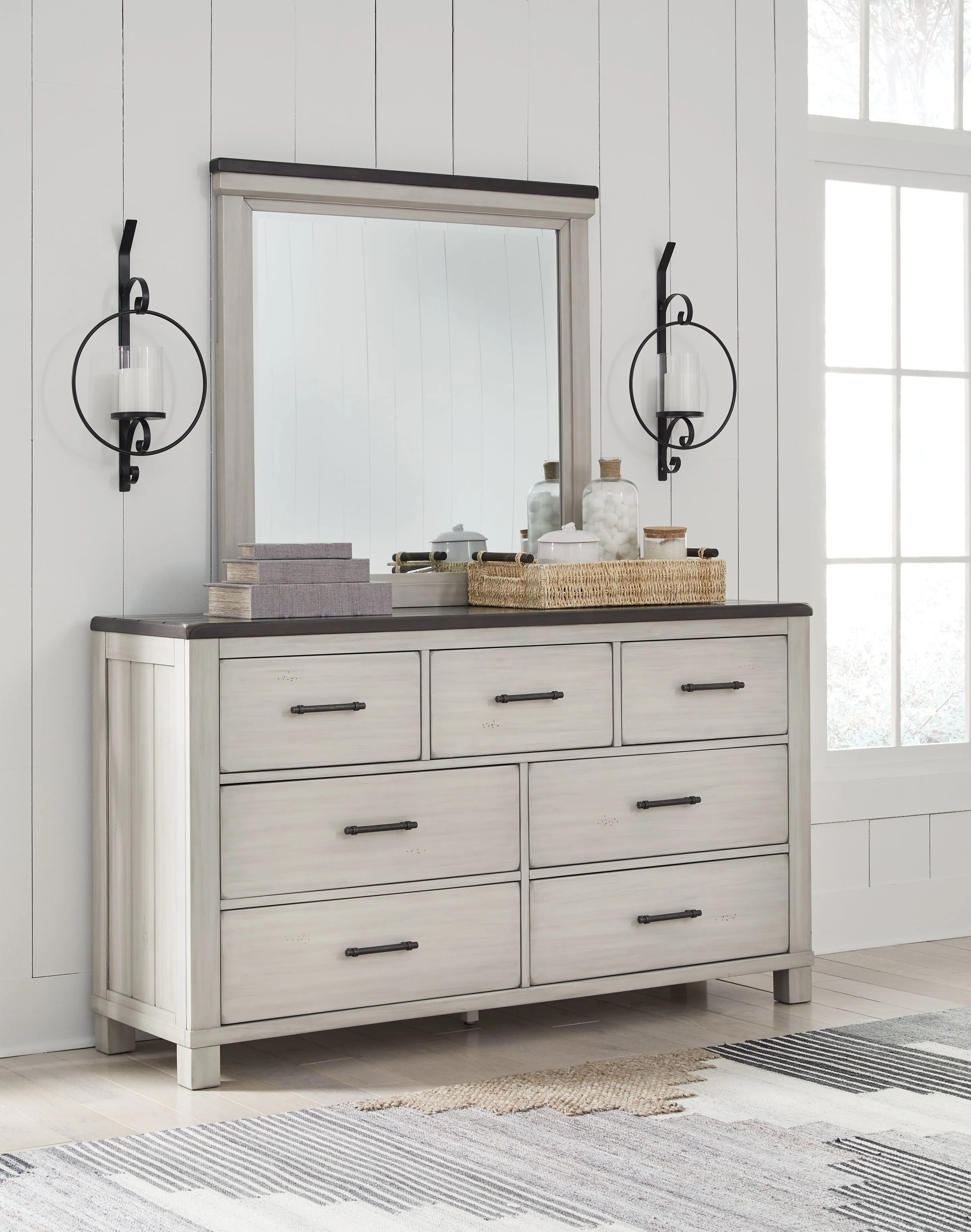Darborn King Panel Bed with Mirrored Dresser in Gray/Brown