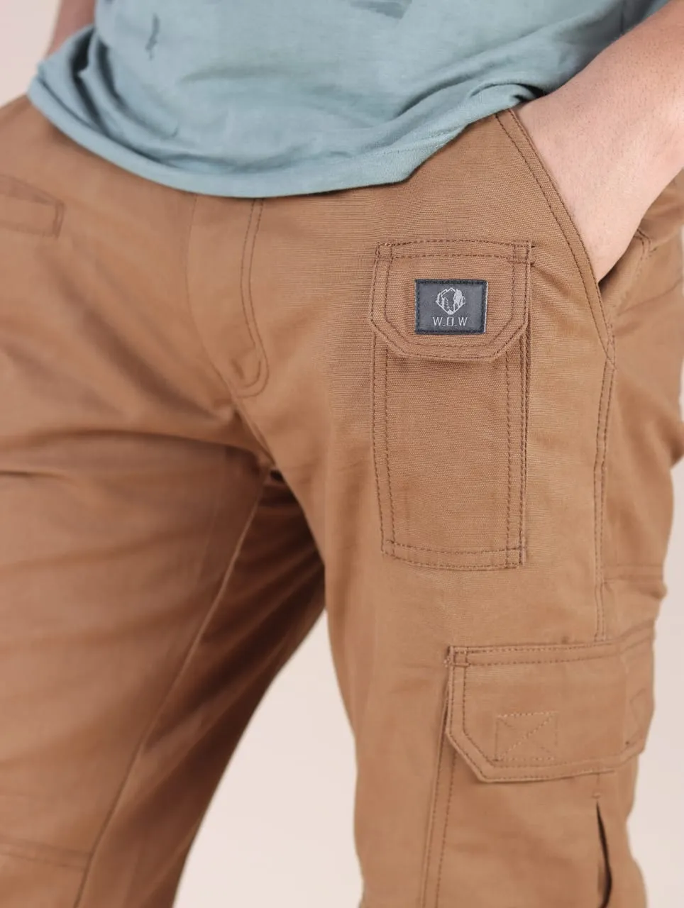 Durable and stylish cotton with multiple pockets Cargo (brown). BY WALKOUTWEAR