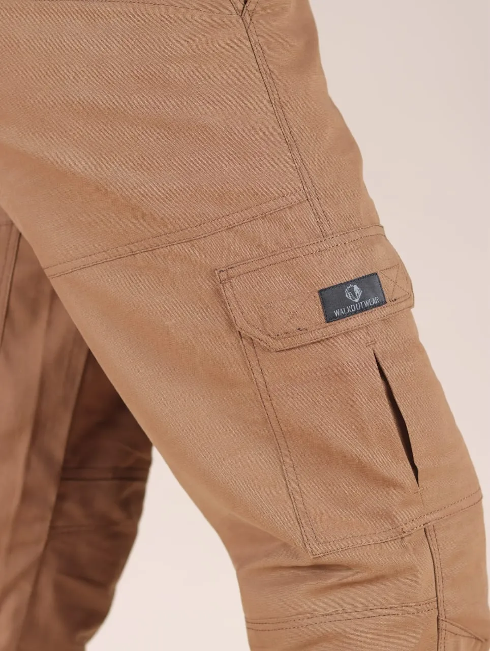 Durable and stylish cotton with multiple pockets Cargo (brown). BY WALKOUTWEAR