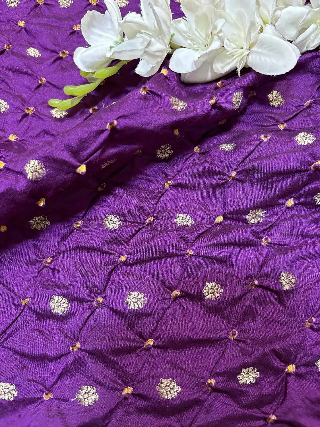 Elegant Purple Banarasi Bandhani Handloom Chiniya Silk Fabric ( 2.5 Mtr )