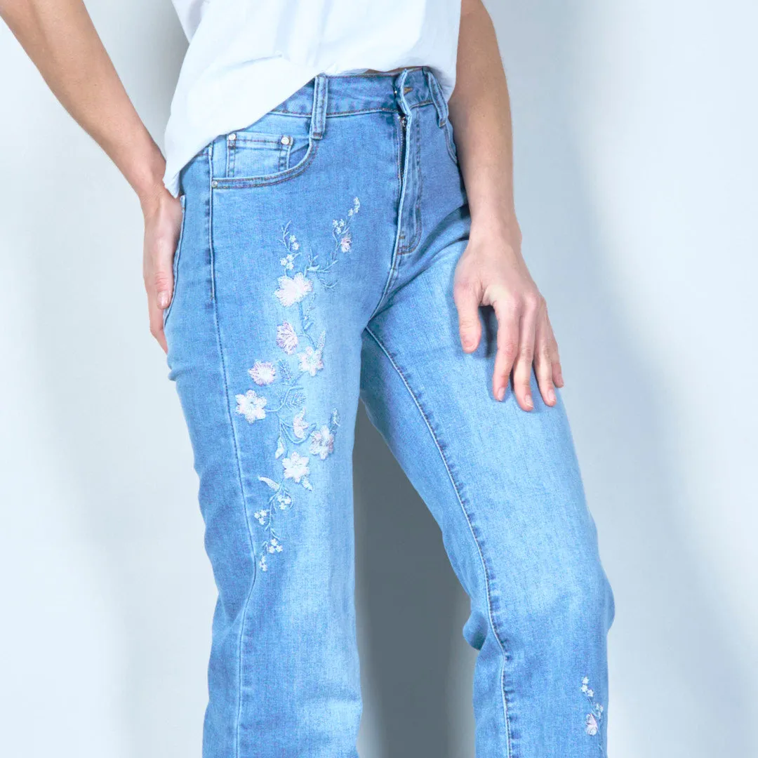 Floral embroidered denim jeans wholesale