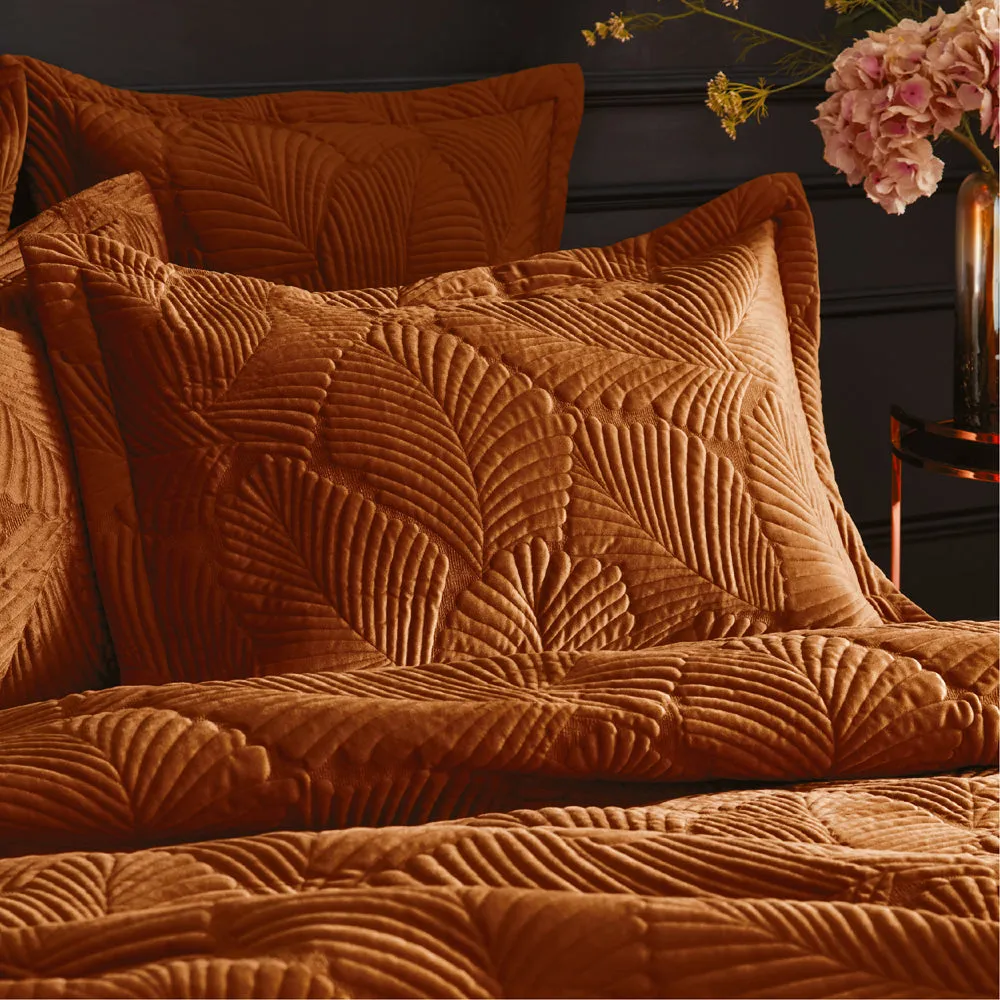 Palmeria Quilted Velvet Pillowcase Rust