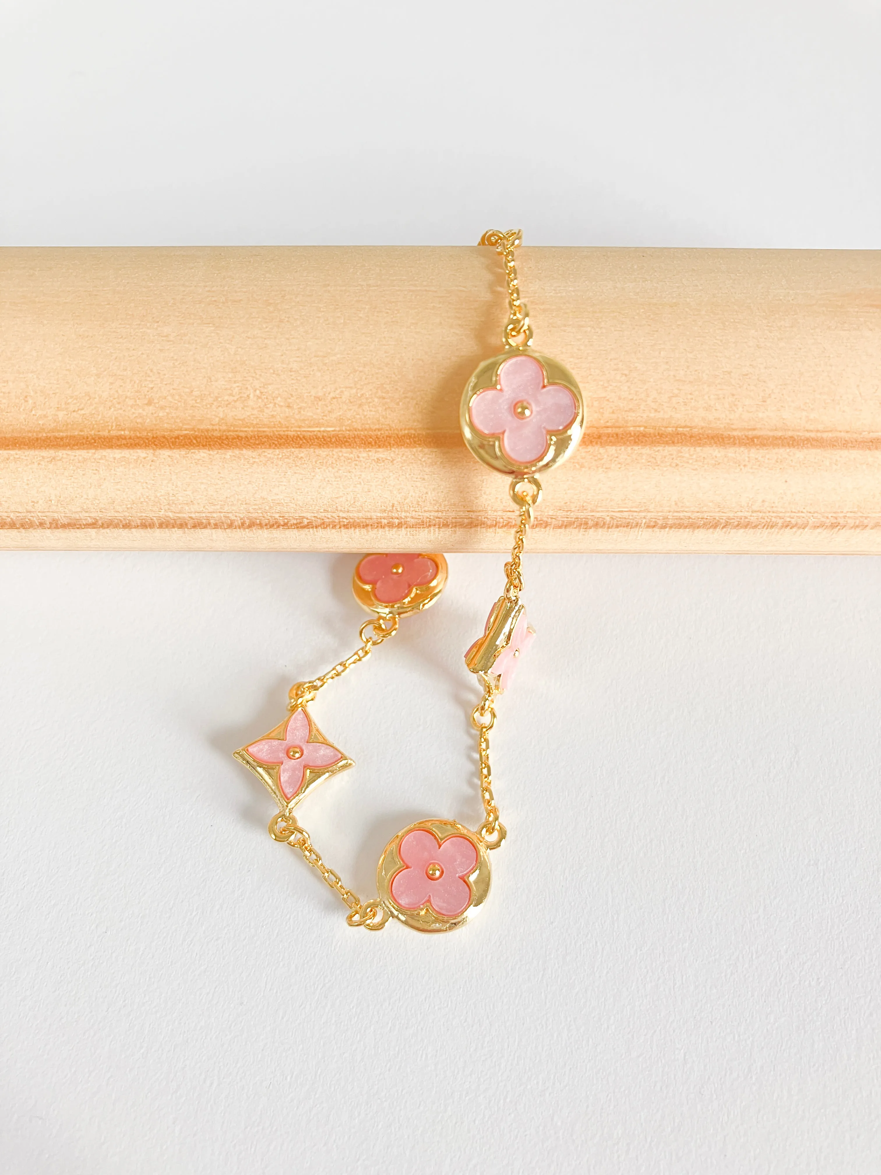 Pink Mother of Pearl Moonflower and Starflower Bracelet