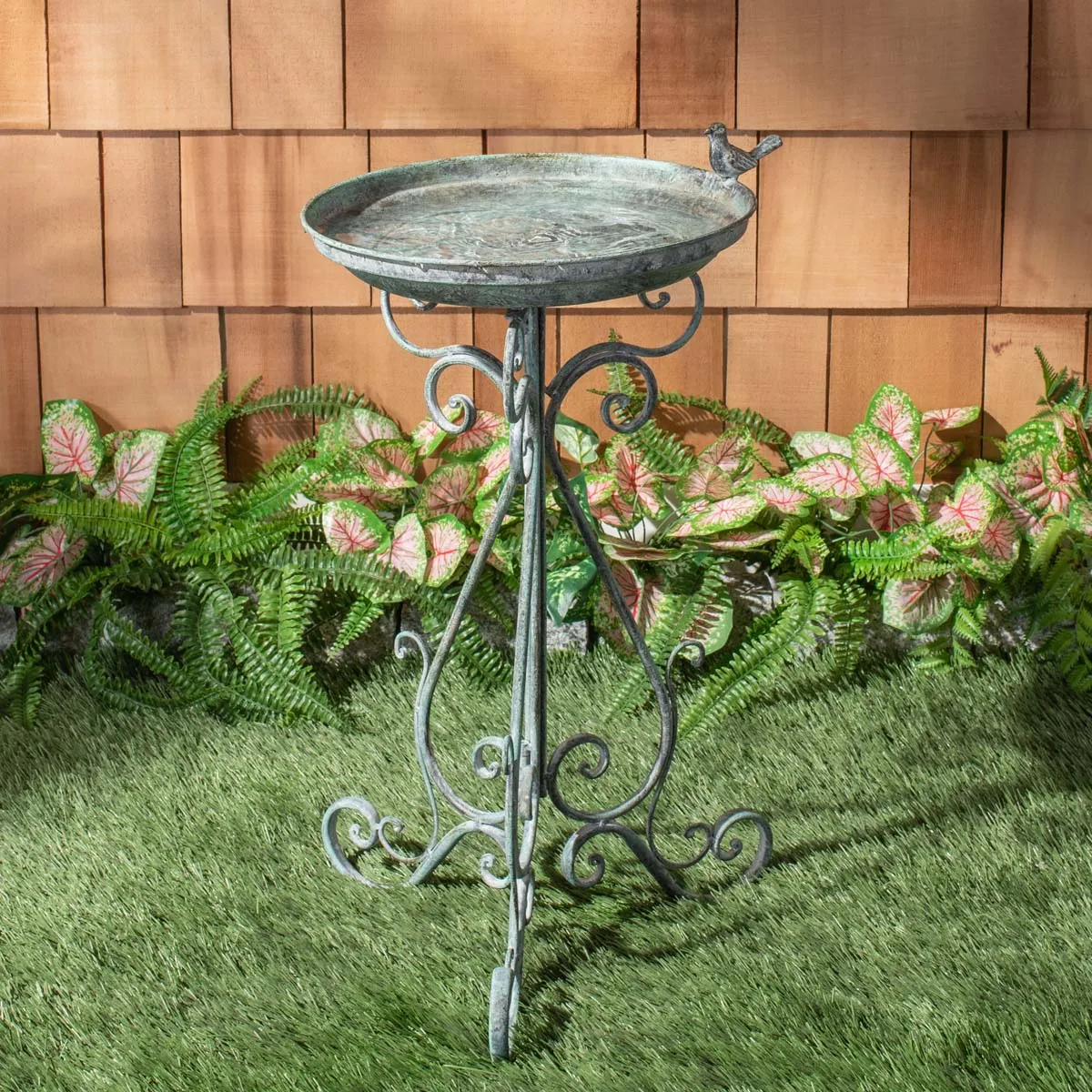 Safavieh Ashlan Bird Bath , PAT5024