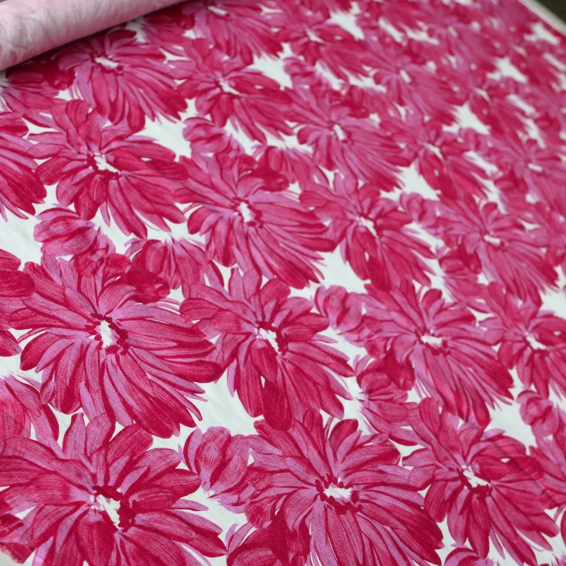 Vista Rosa Printed Linen